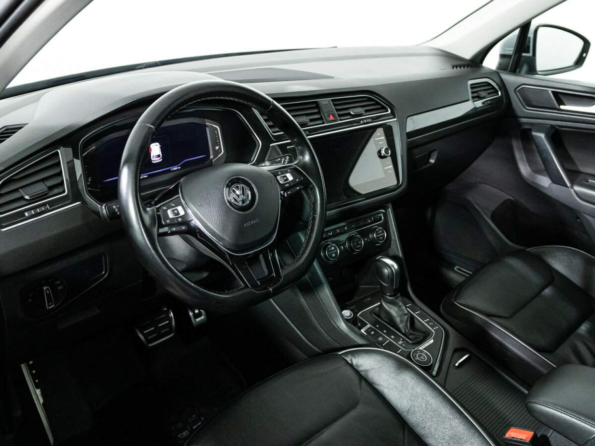 Volkswagen Tiguan, 2019 Фото №11