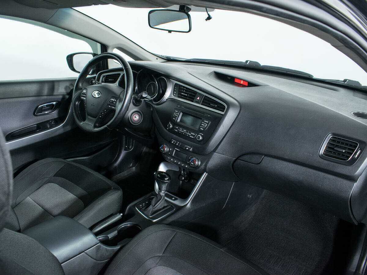 Kia Ceed, 2015 Фото №8