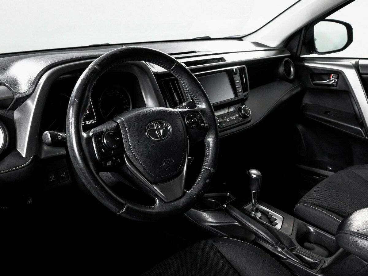 Toyota RAV4, 2017 Фото №14