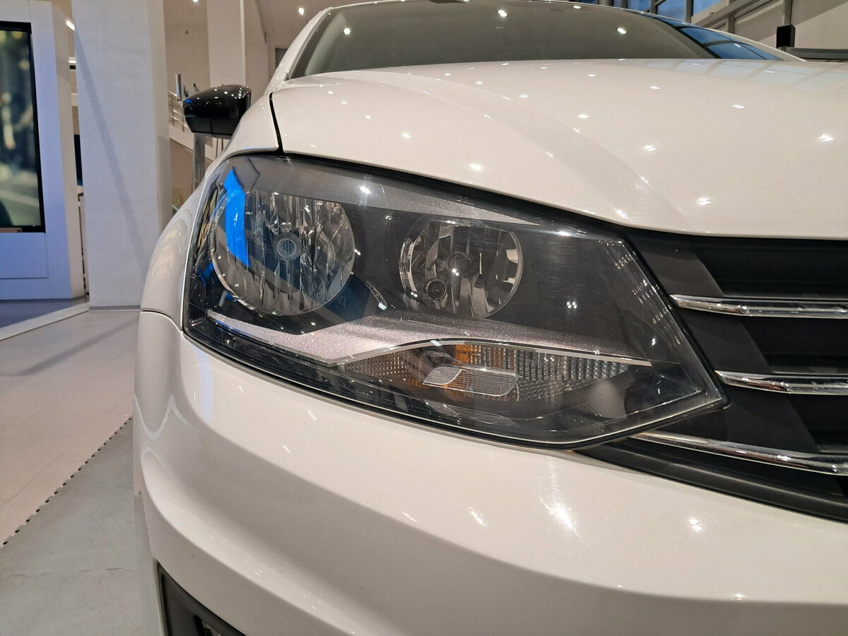 Volkswagen Polo V Рестайлинг, 2017 Фото №17