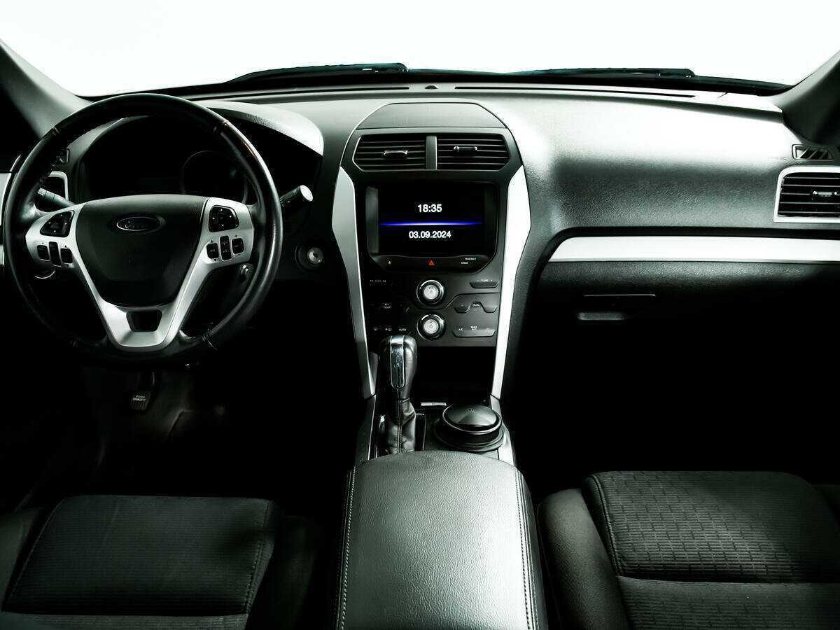 Ford Explorer, 2013 Фото №11