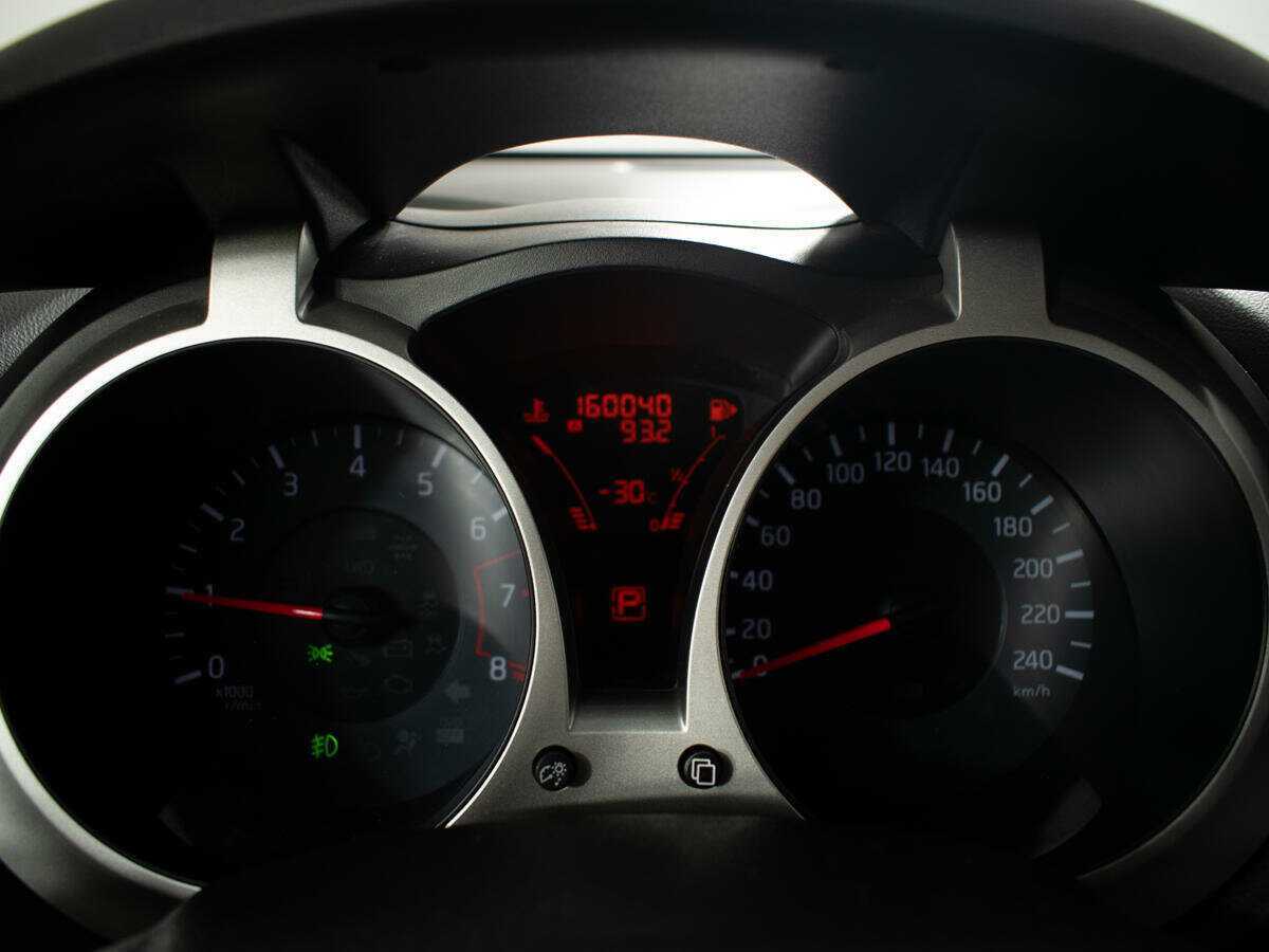 Nissan Juke, 2012 Фото №11