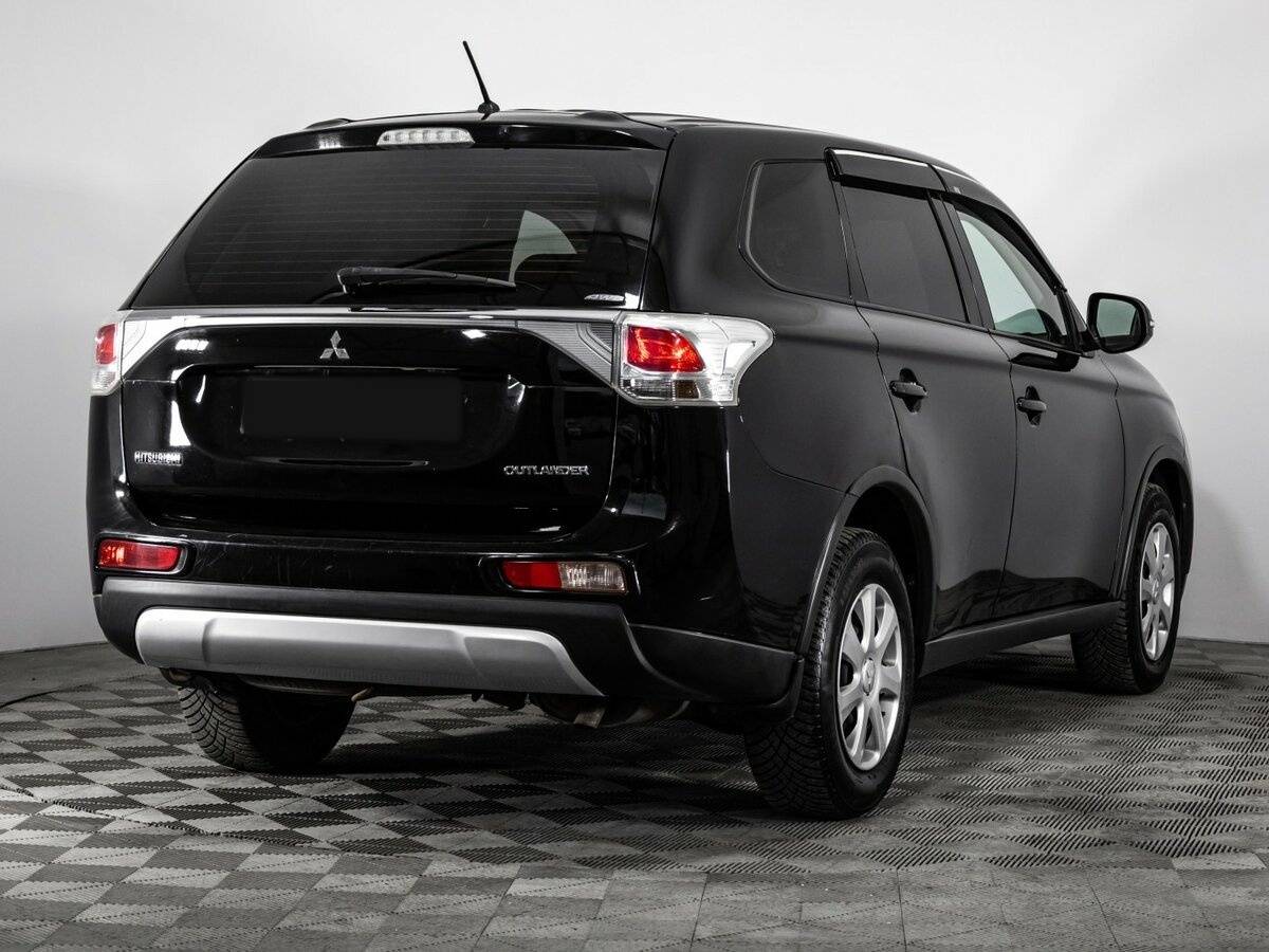 Mitsubishi Outlander III Рестайлинг, 2014 Фото №4