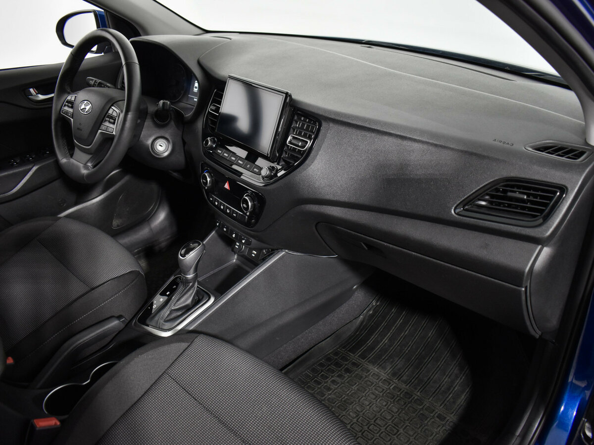 Hyundai Solaris II Рестайлинг, 2022 Фото №12