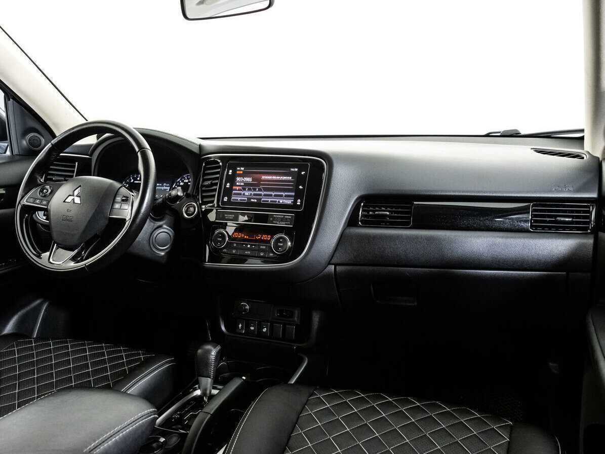 Mitsubishi Outlander, 2020 Фото №9