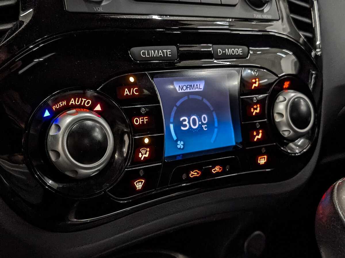 Nissan Juke, 2014 Фото №21