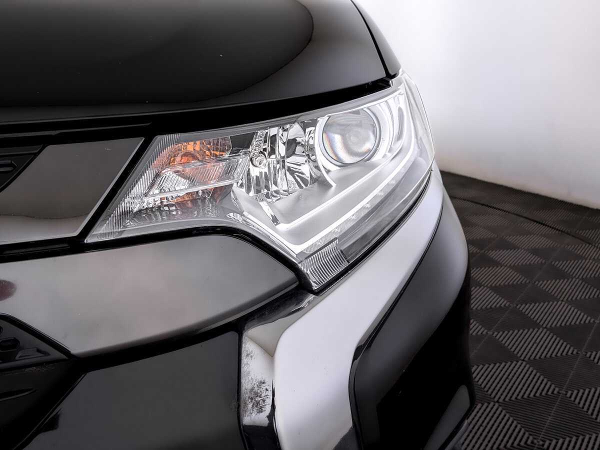 Mitsubishi Outlander, 2021 Фото №17