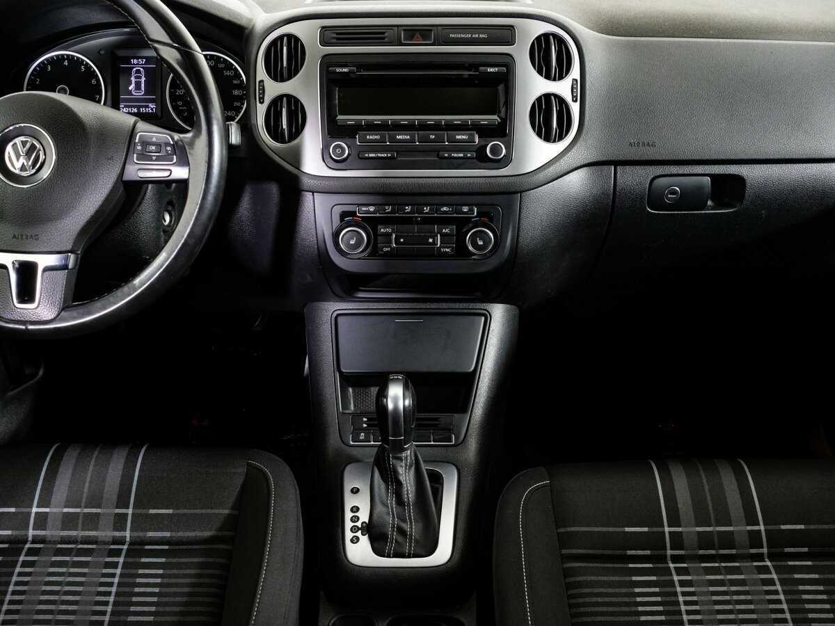 Volkswagen Tiguan, 2015 Фото №11