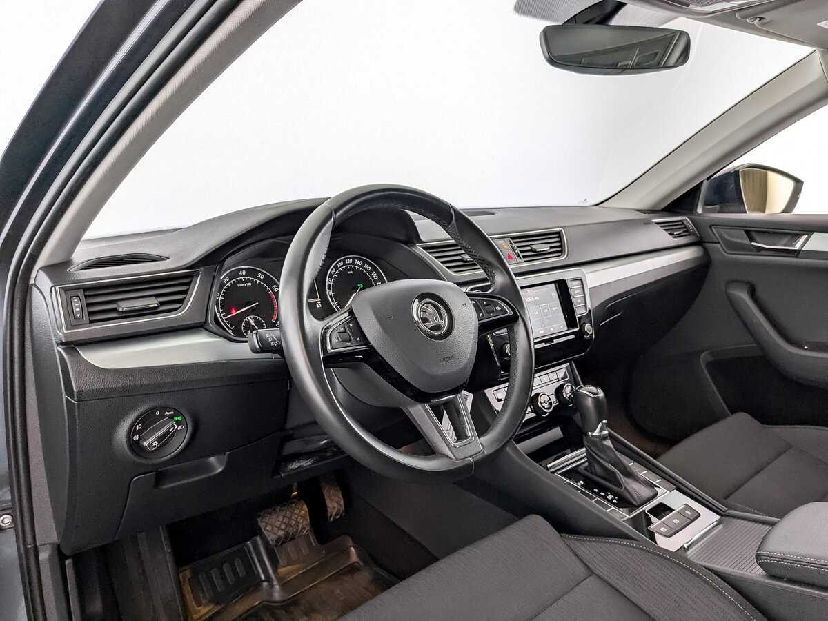 Skoda Superb, 2018 Фото №16