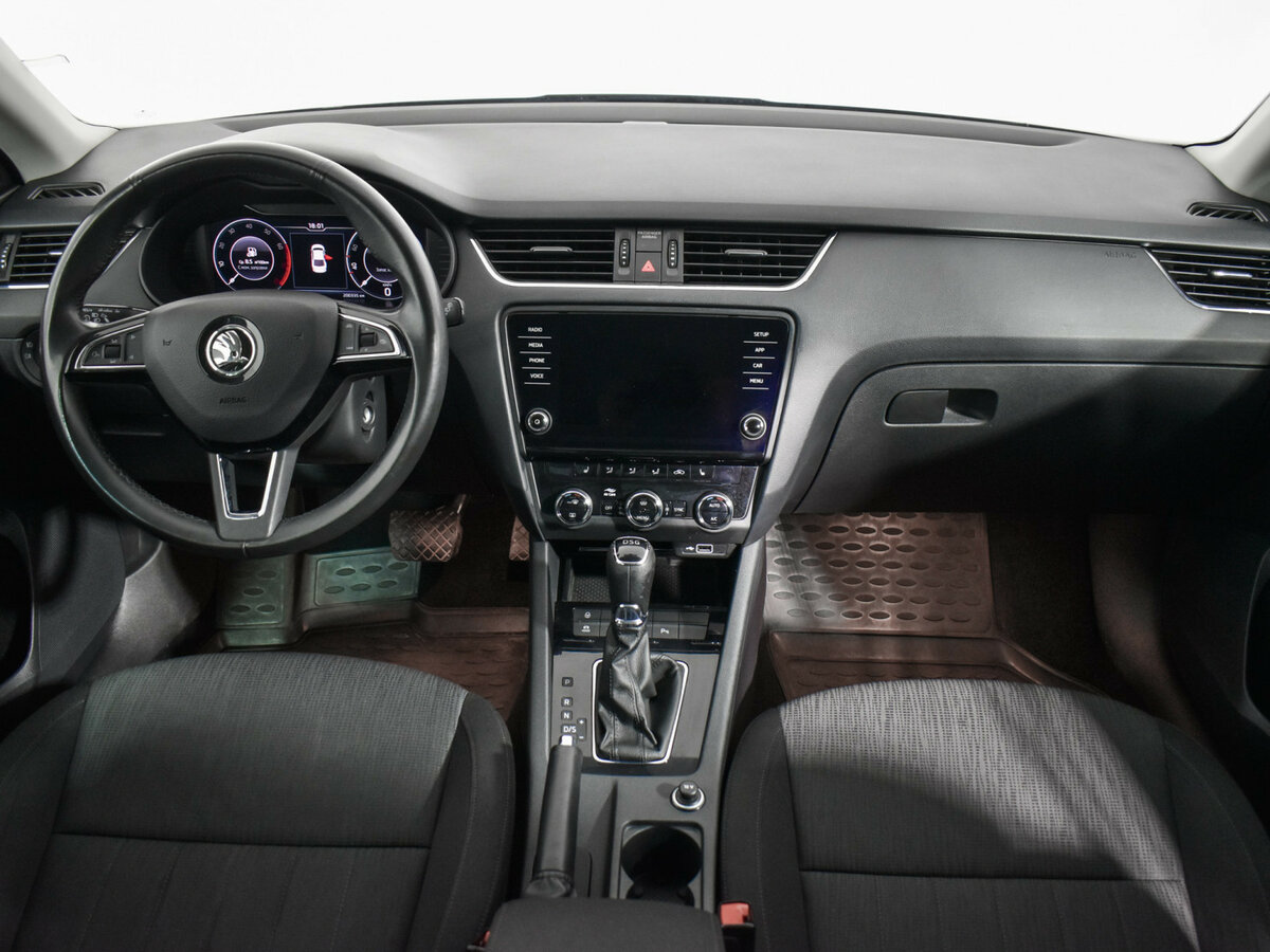 Skoda Octavia III (A7) Рестайлинг, 2019 Фото №13