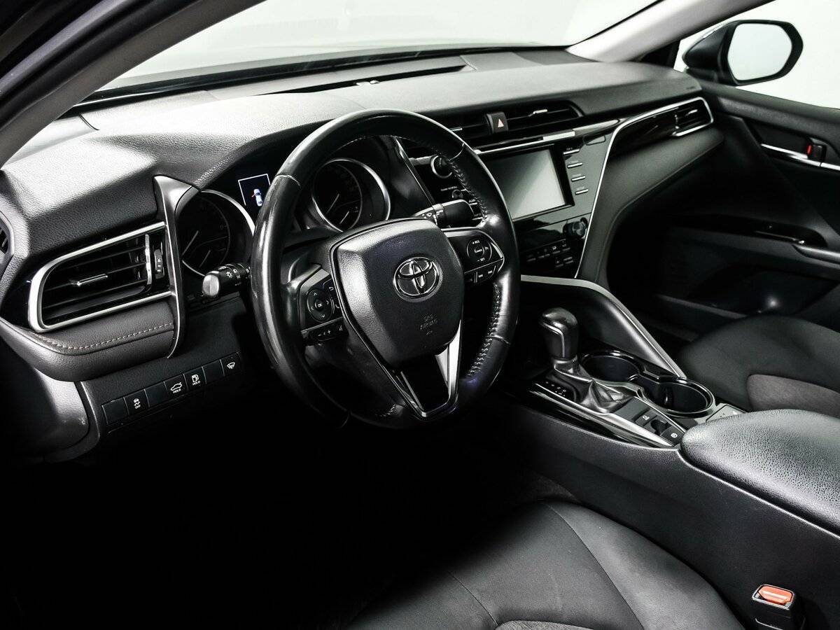 Toyota Camry, 2019 Фото №13