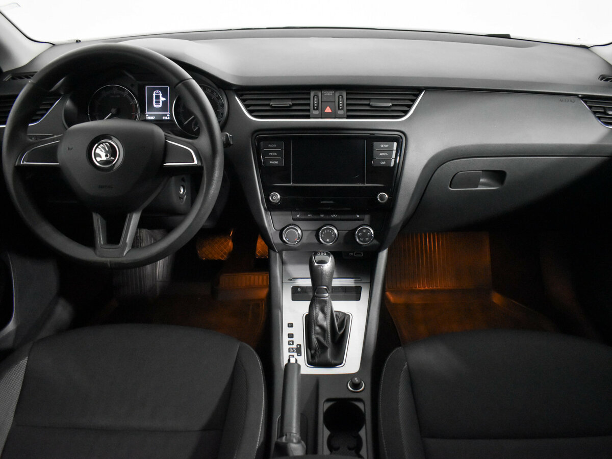 Skoda Octavia III (A7) Рестайлинг, 2018 Фото №10