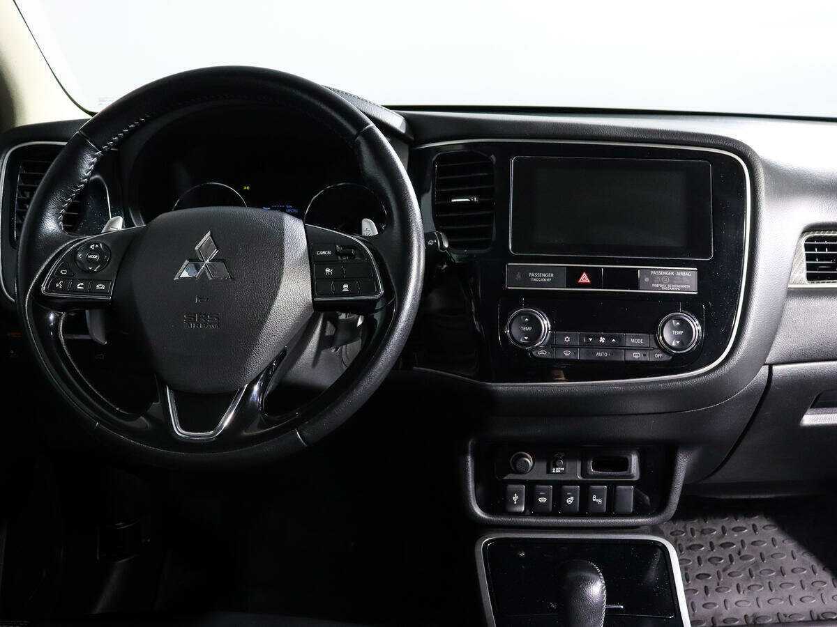 Mitsubishi Outlander, 2020 Фото №12