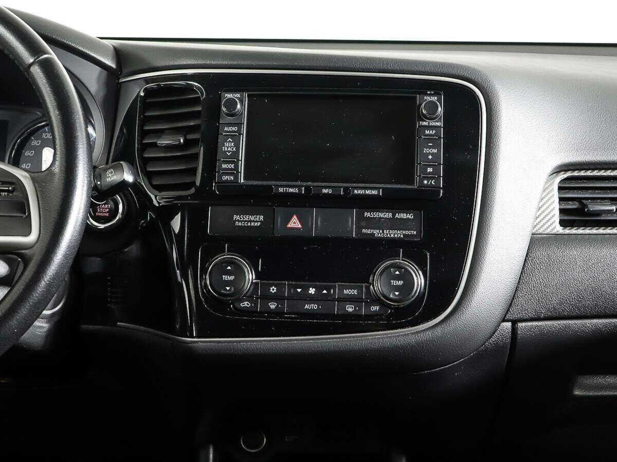 Mitsubishi Outlander, 2012 Фото №13