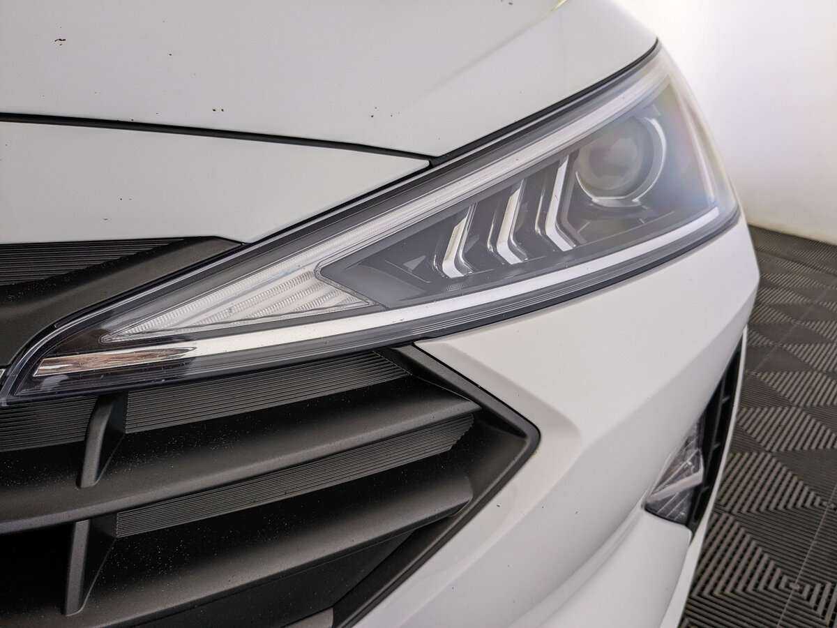 Hyundai Elantra, 2020 Фото №11