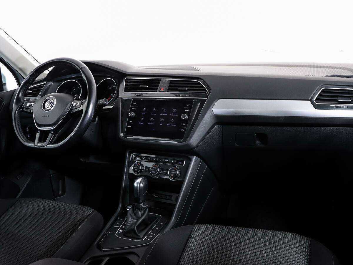 Volkswagen Tiguan L, 2020 Фото №9