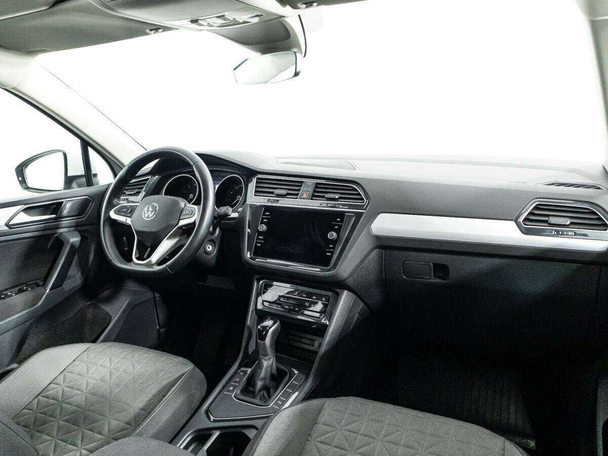 Volkswagen Tiguan, 2021 Фото №9