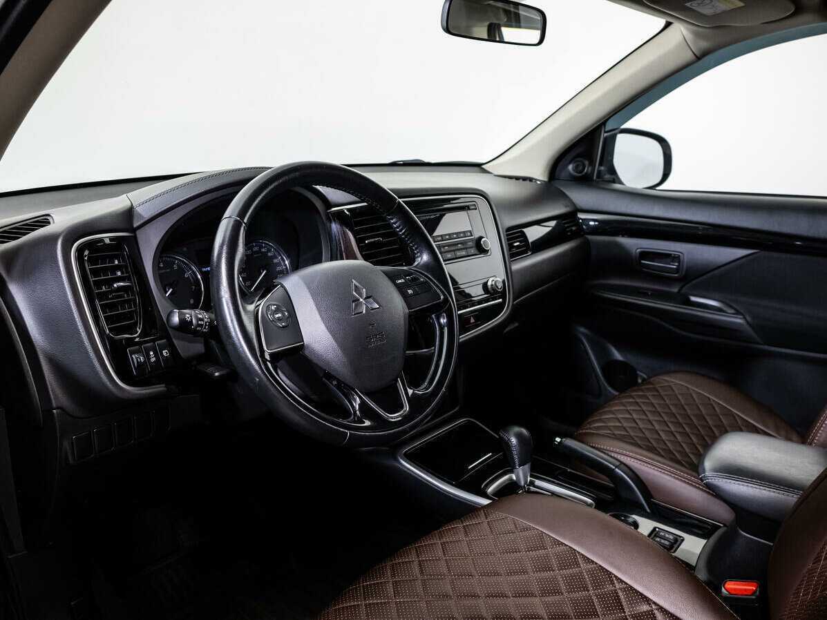 Mitsubishi Outlander, 2020 Фото №9