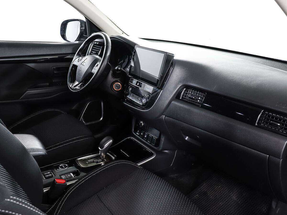 Mitsubishi Outlander, 2018 Фото №9