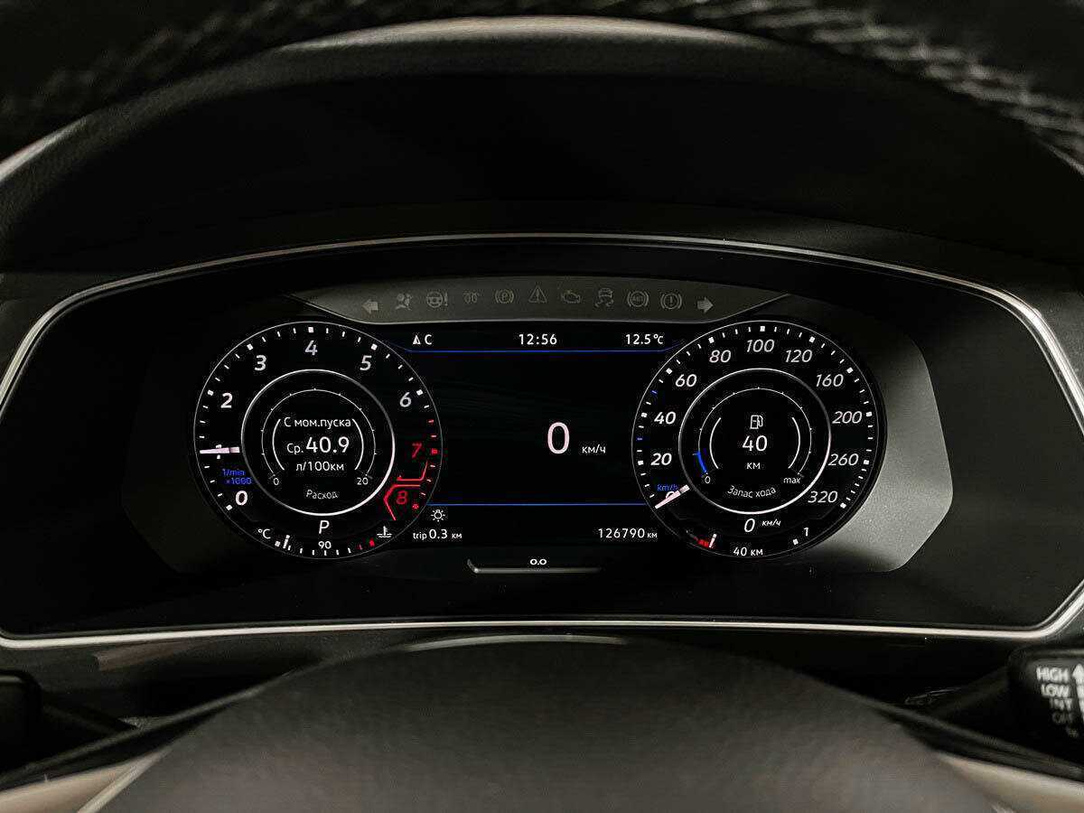 Volkswagen Tiguan, 2017 Фото №11