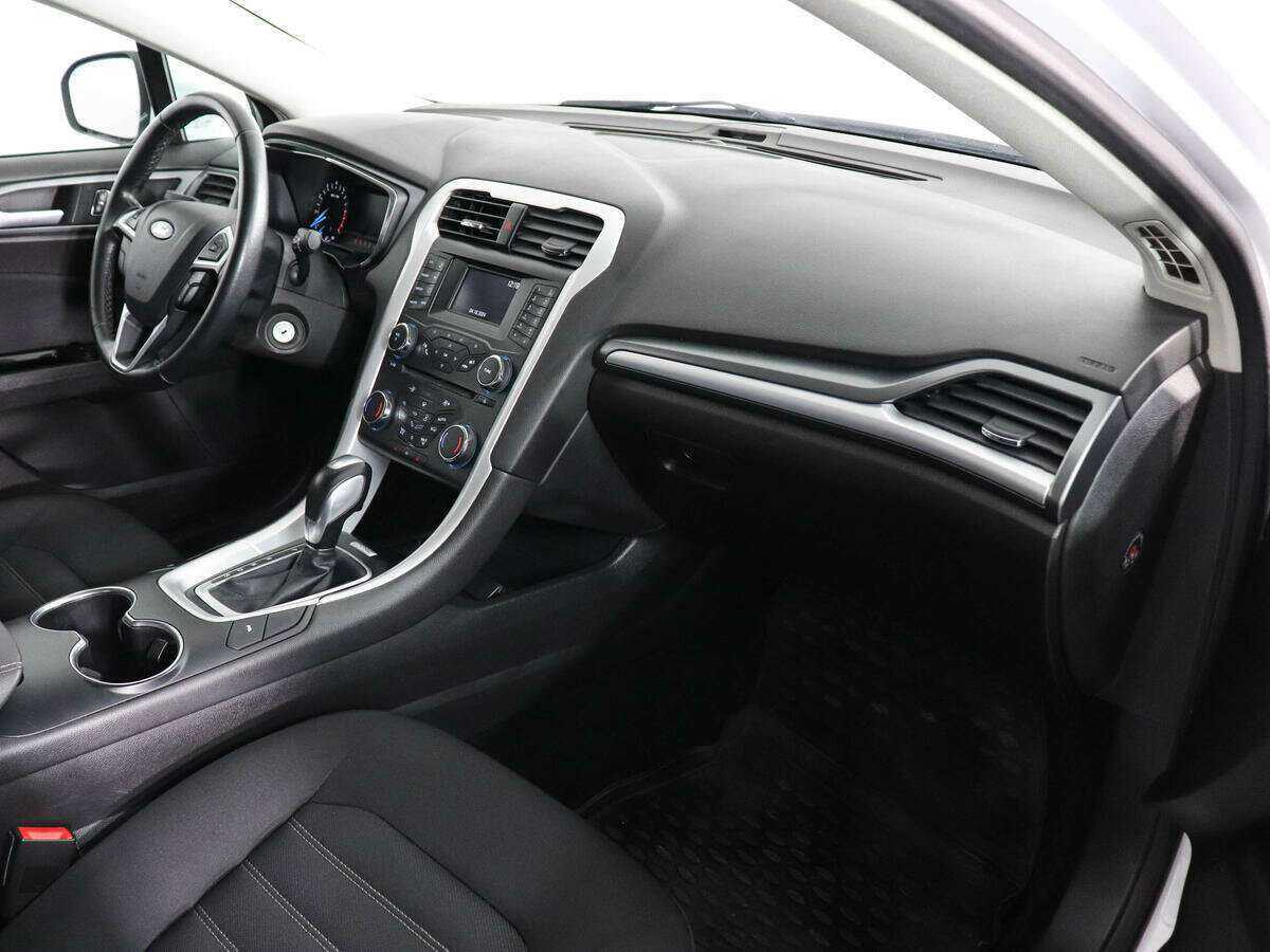 Ford Mondeo, 2017 Фото №7