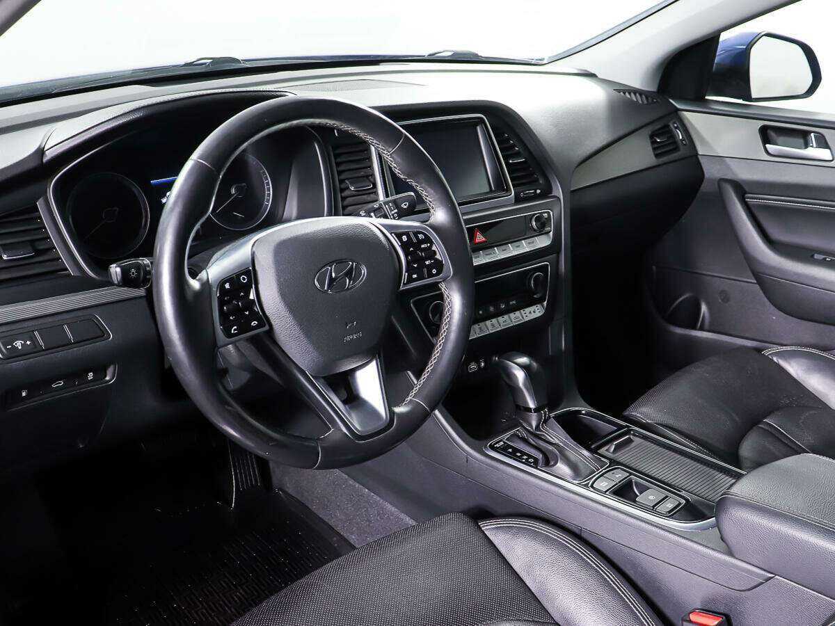 Hyundai Sonata, 2018 Фото №13