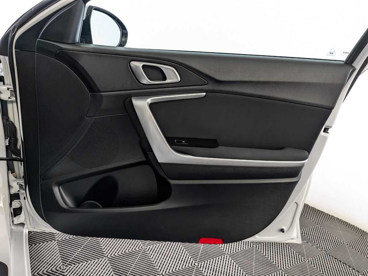 Kia Ceed, 2022 Фото №21