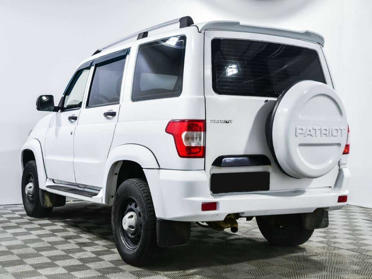 УАЗ Patriot, 2017 Фото №6