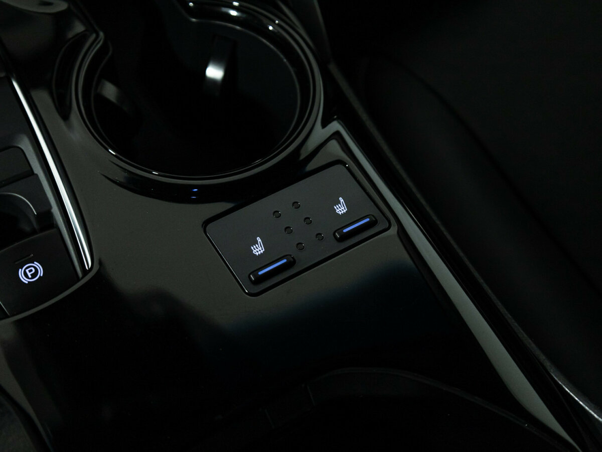 Toyota Camry VIII (XV70), 2020 Фото №17