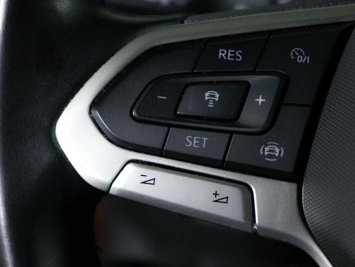 Volkswagen Tiguan, 2021 Фото №18