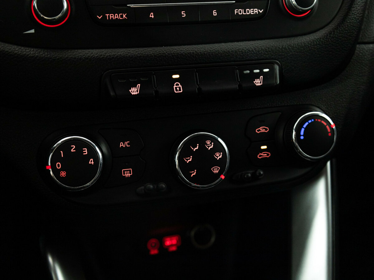 Kia Ceed II Рестайлинг, 2016 Фото №15