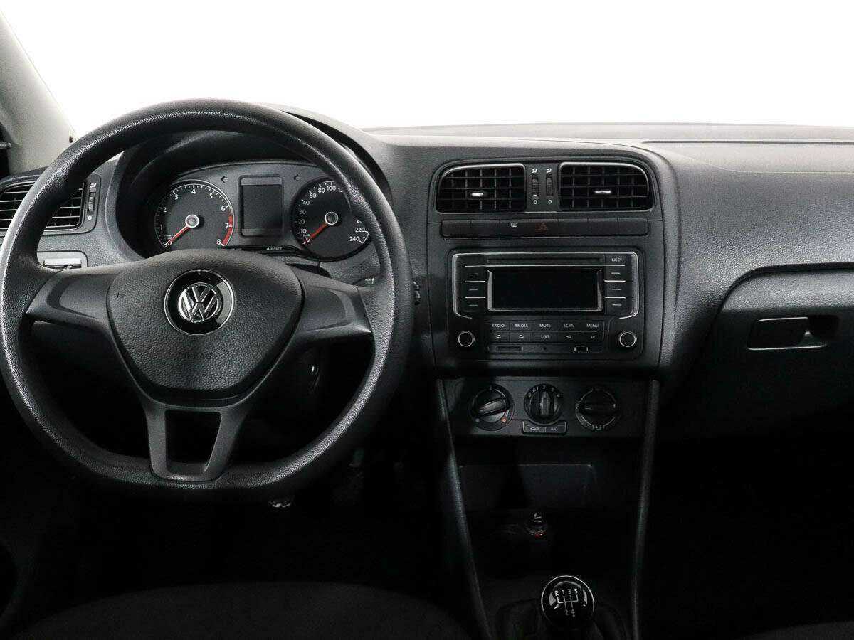 Volkswagen Polo, 2015 Фото №9