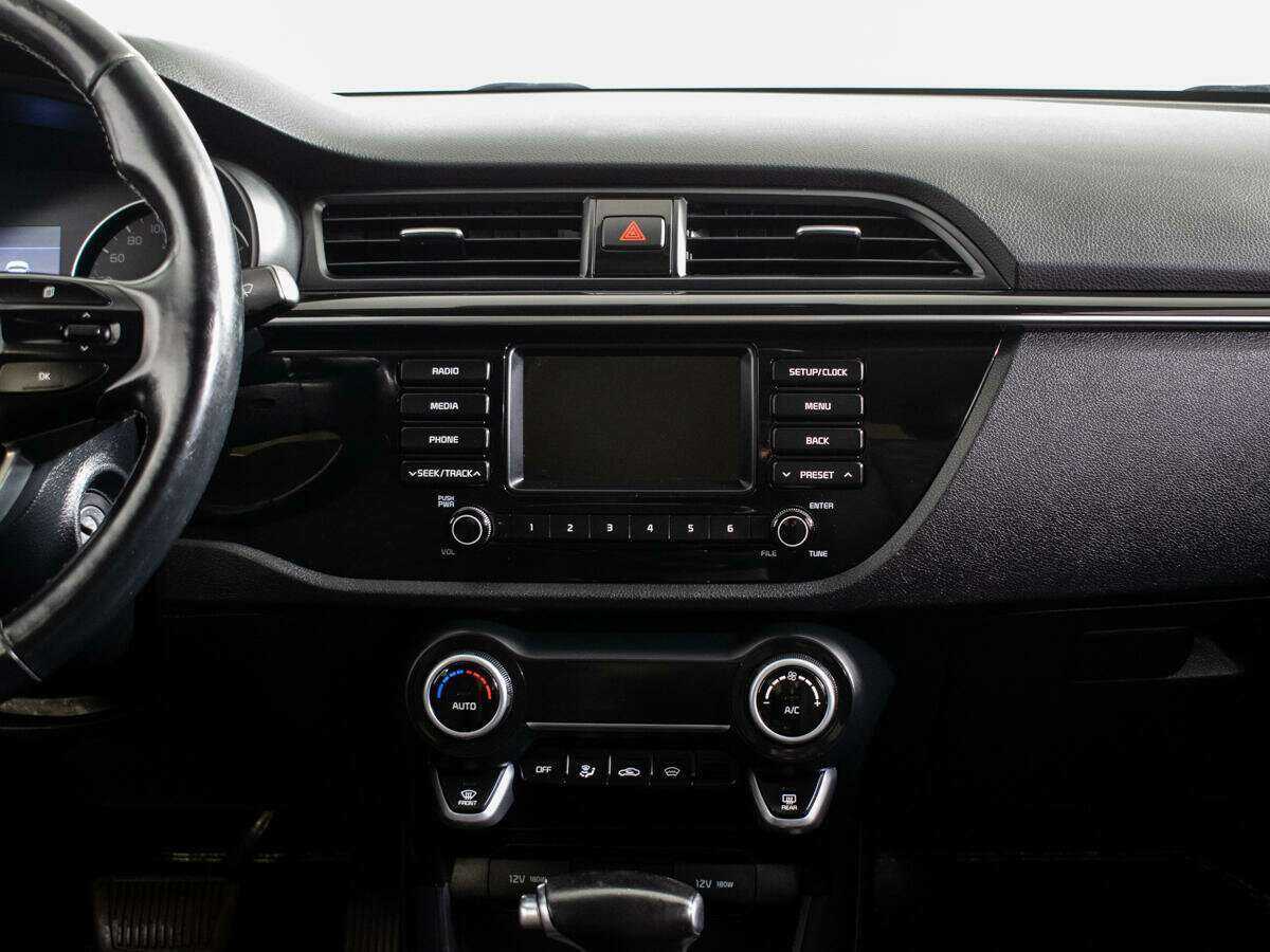 Kia Rio, 2017 Фото №8