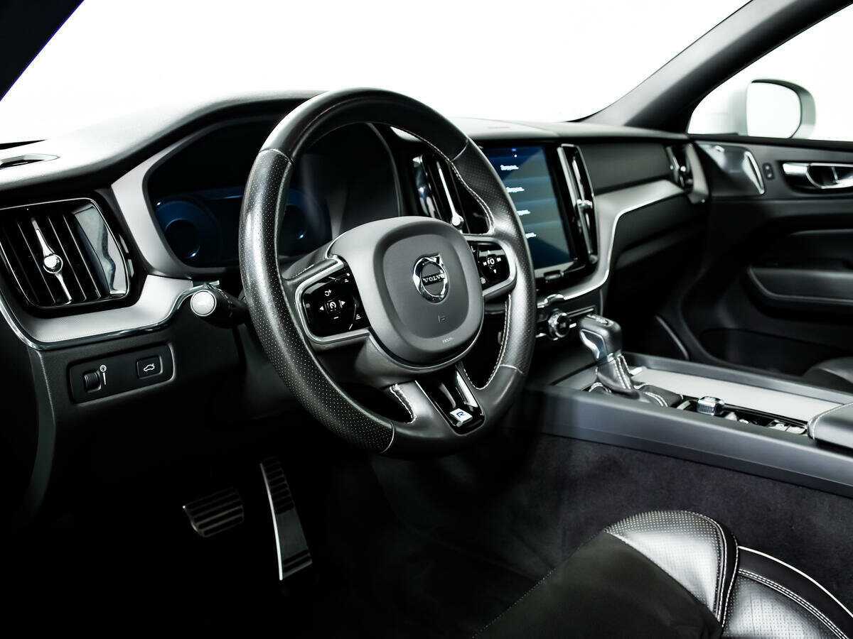 Volvo XC60, 2019 Фото №13