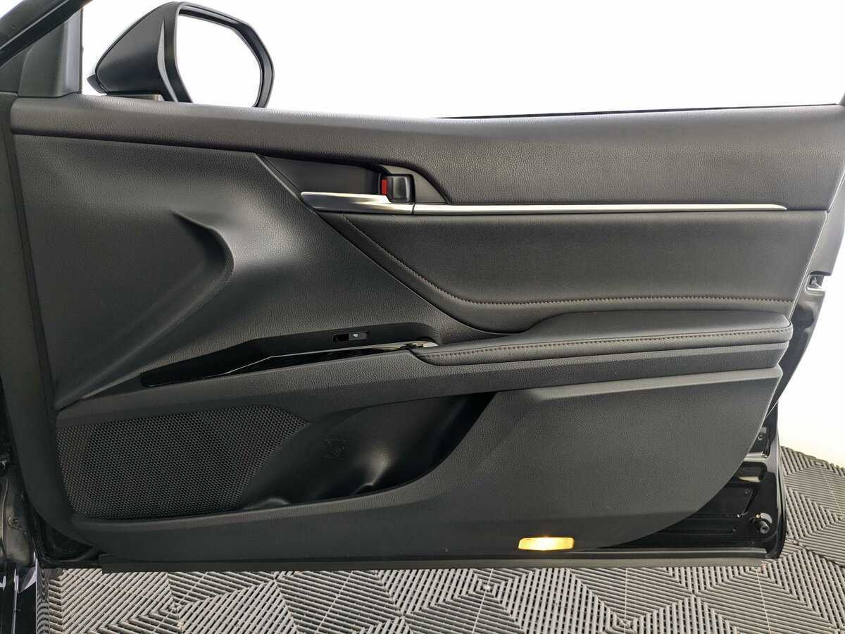 Toyota Camry, 2020 Фото №17