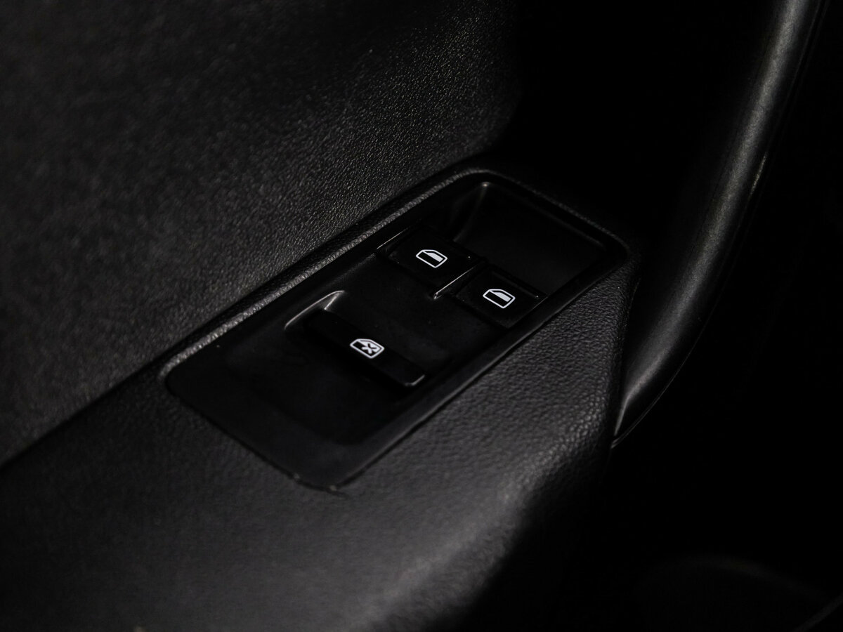 Volkswagen Polo V Рестайлинг, 2016 Фото №13