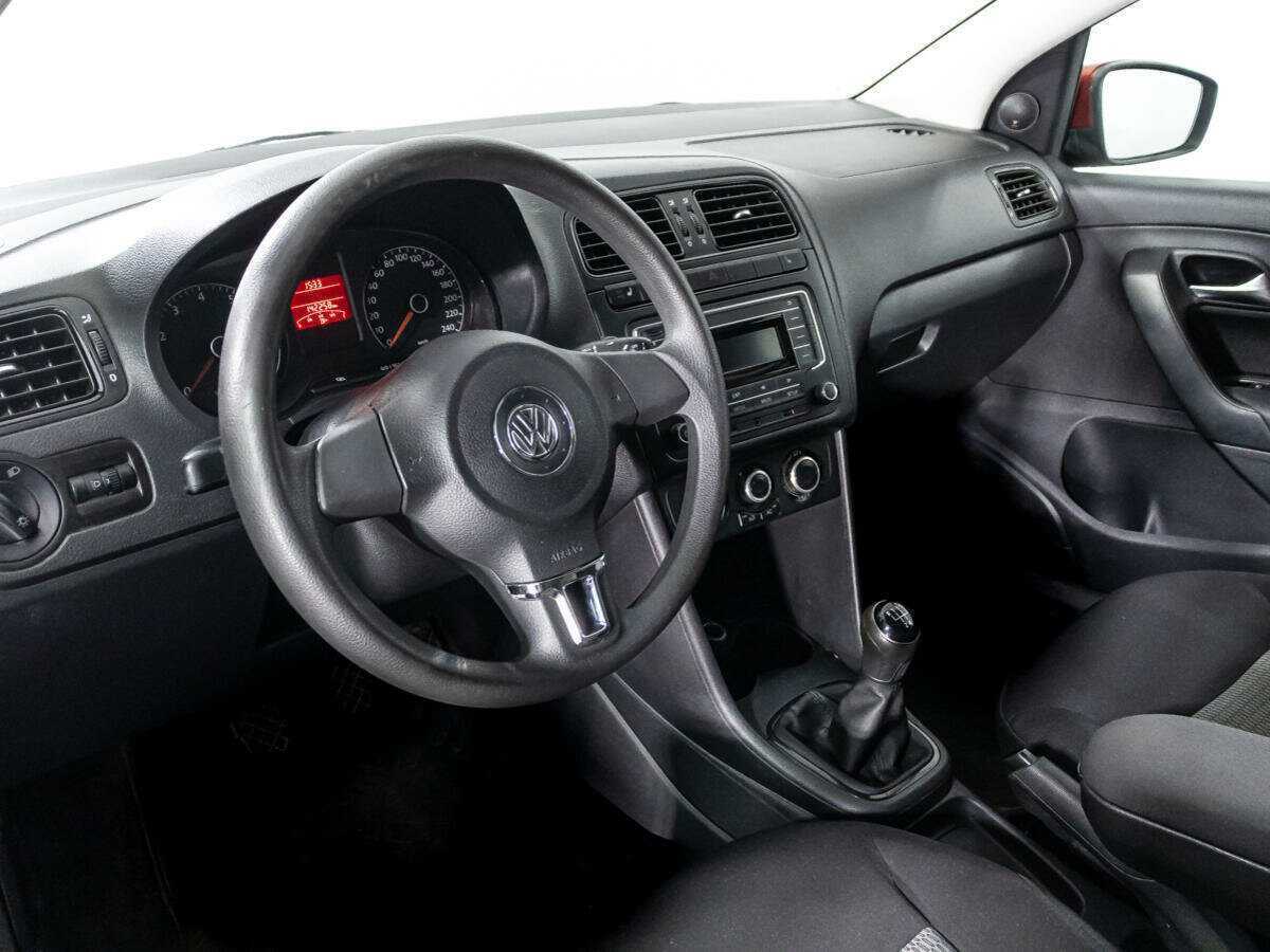 Volkswagen Polo, 2014 Фото №11