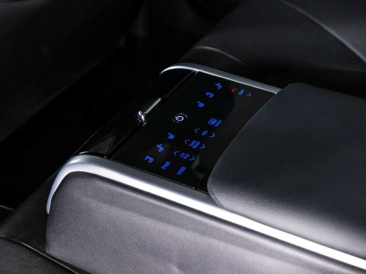 Toyota Camry, 2018 Фото №21