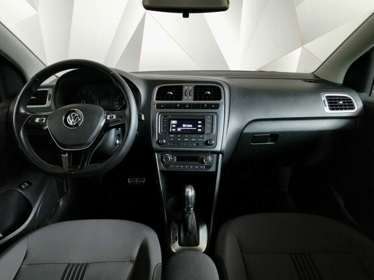 Volkswagen Polo, 2016 Фото №10