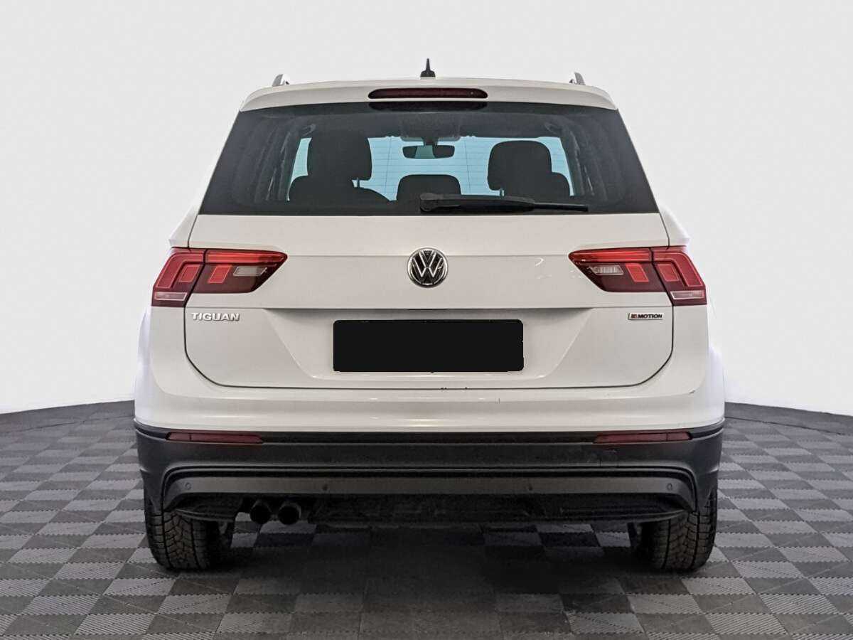 Volkswagen Tiguan, 2018 Фото №6