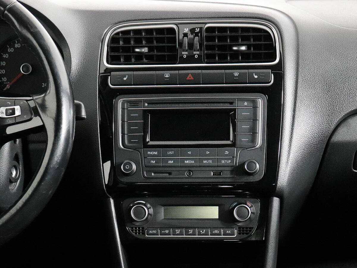 Volkswagen Polo, 2017 Фото №12