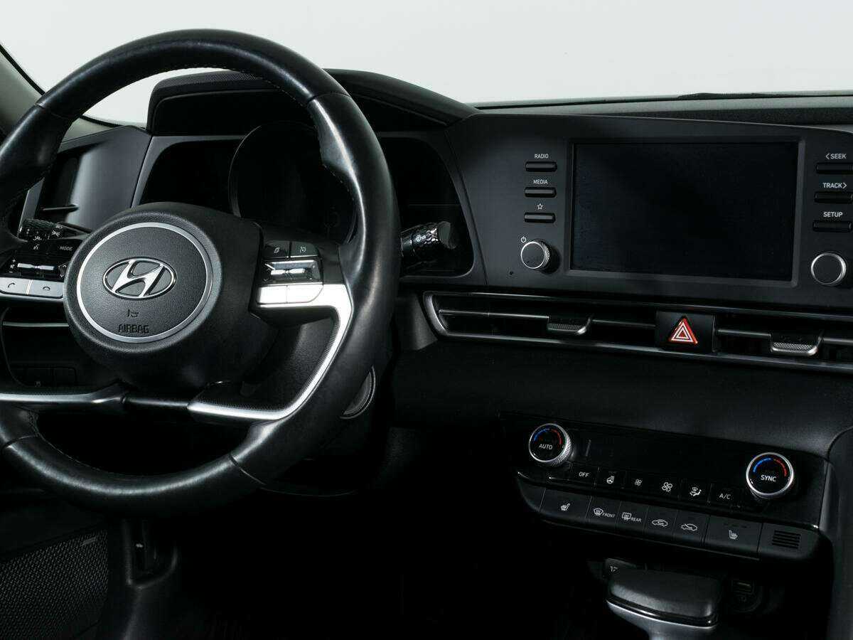 Hyundai Elantra, 2021 Фото №9