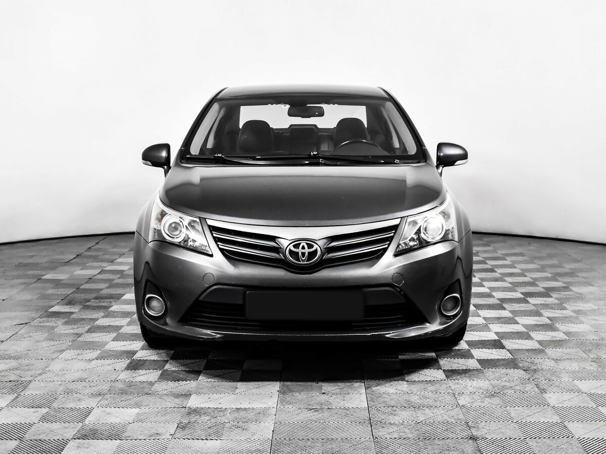 Toyota Avensis III Рестайлинг, 2012 Фото №2