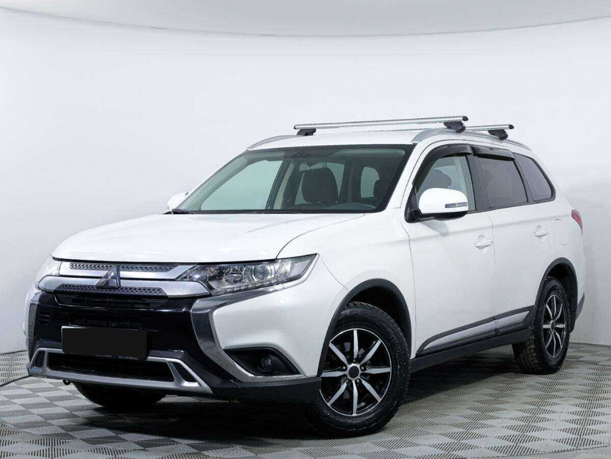 Mitsubishi Outlander, 2018 Фото №1