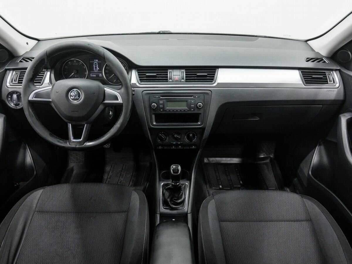 Skoda Rapid, 2014 Фото №11