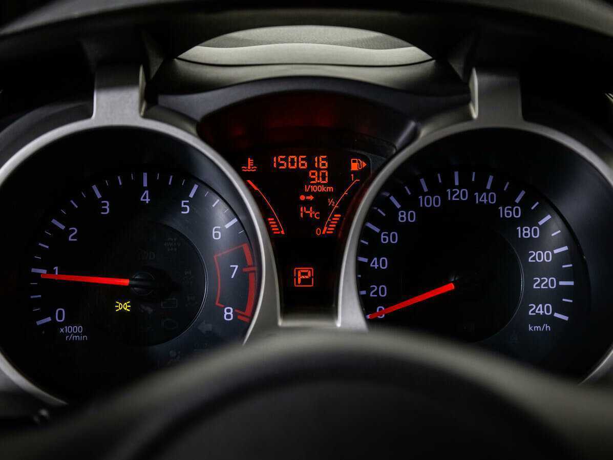 Nissan Juke, 2012 Фото №12