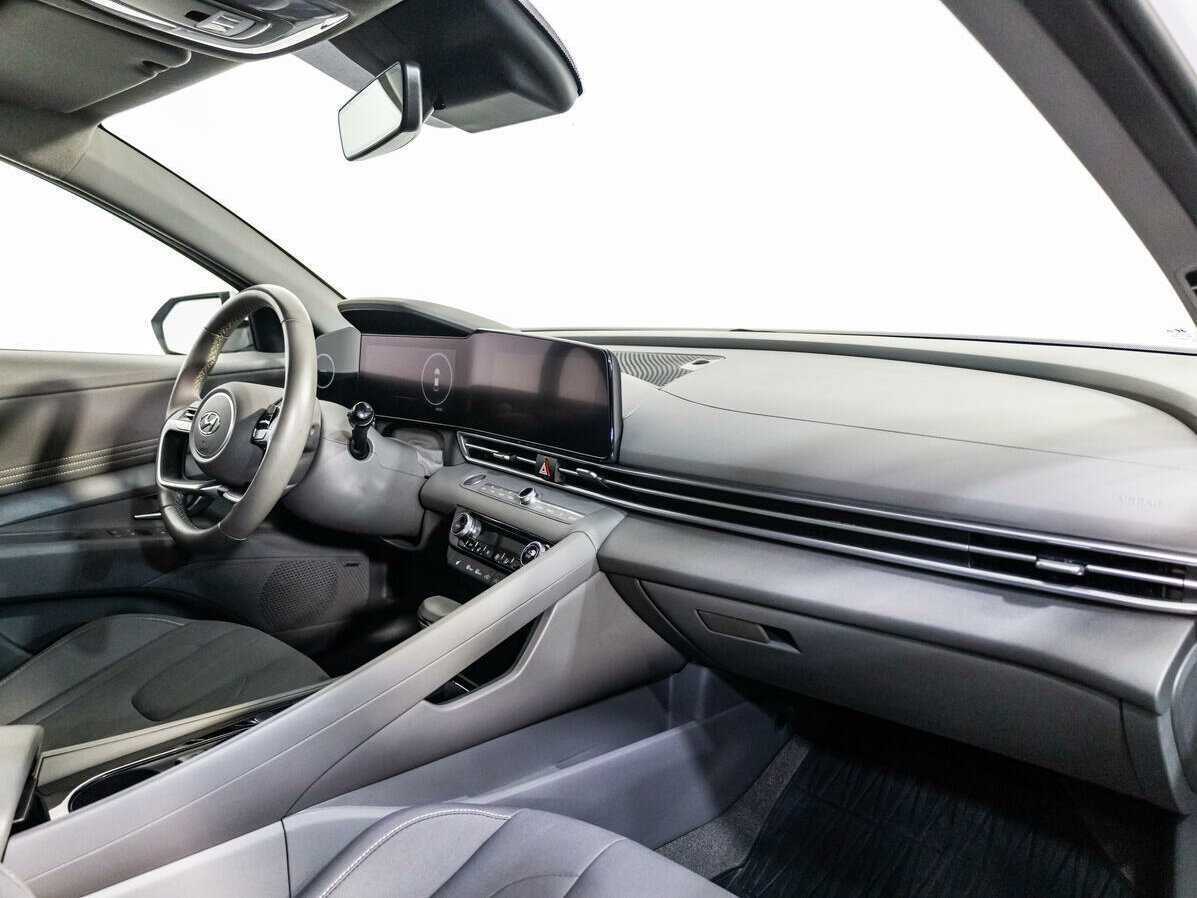 Hyundai Elantra, 2021 Фото №8