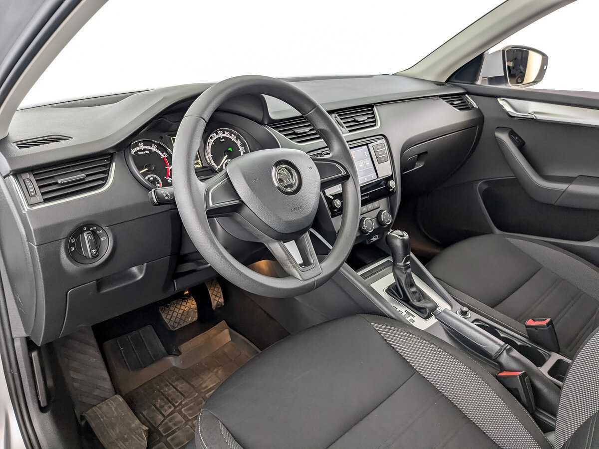 Skoda Octavia, 2018 Фото №16