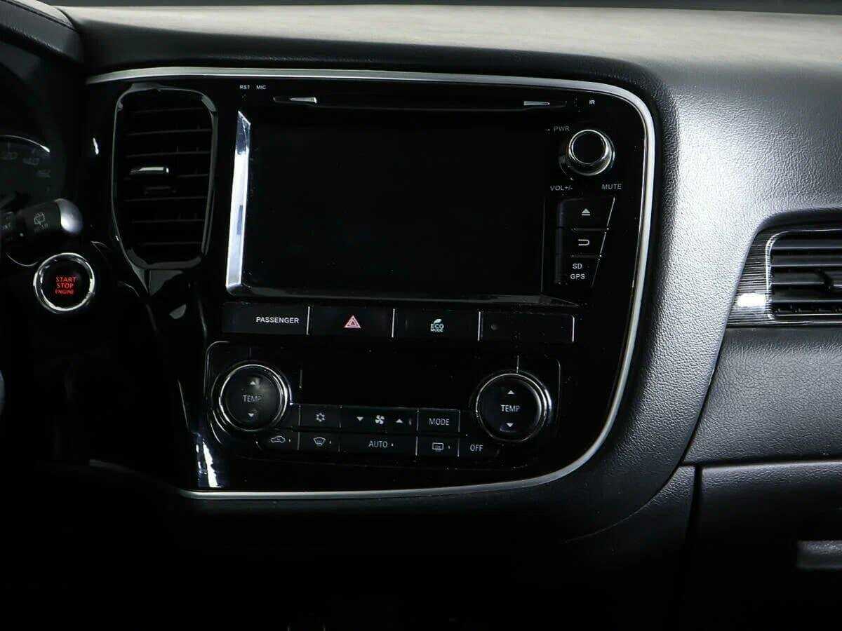 Mitsubishi Outlander, 2016 Фото №12