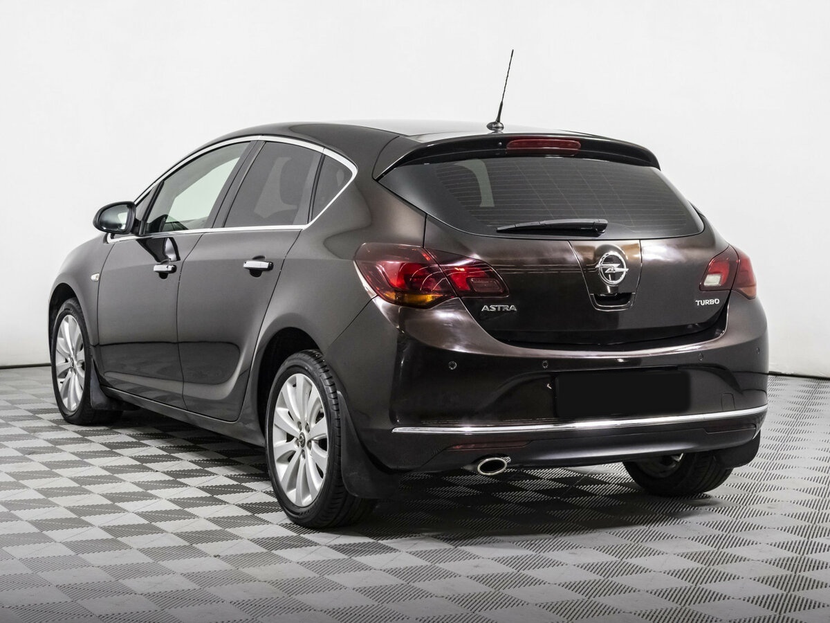 Opel Astra J Рестайлинг, 2013 Фото №7